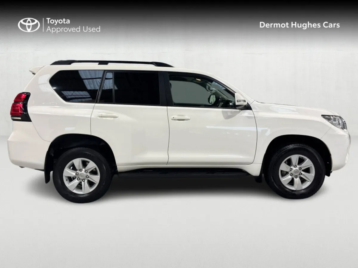 Toyota Land Cruiser LWB COMM - Image 3