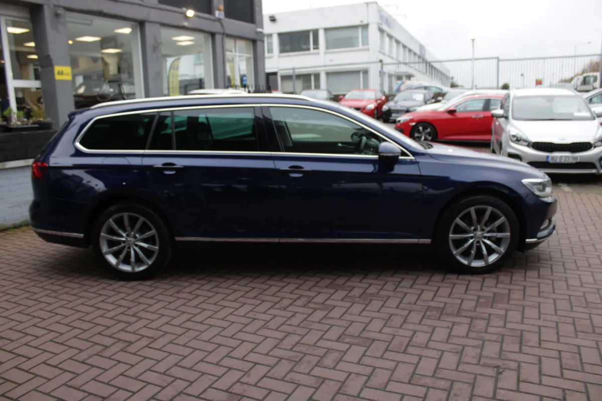 2.0D ESTATE 5DR AUTOMATIC - Image 3