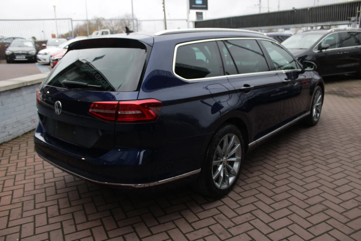 2.0D ESTATE 5DR AUTOMATIC - Image 4