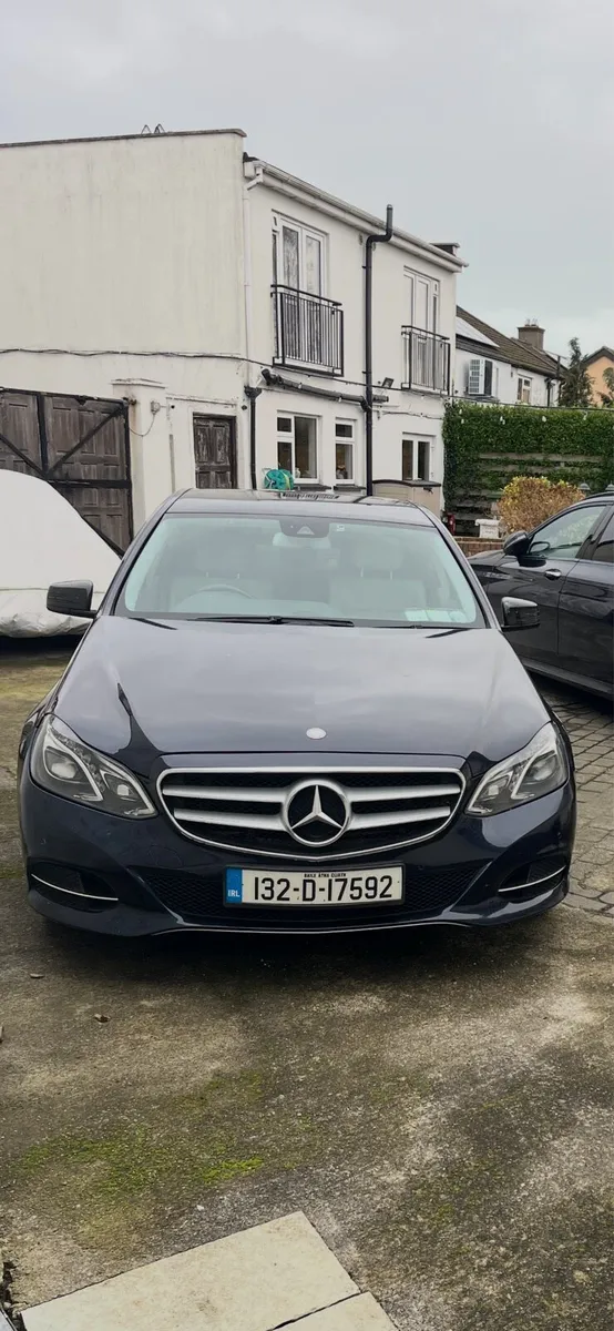 Mercedes E300 2.1 d Hybrid - Image 2