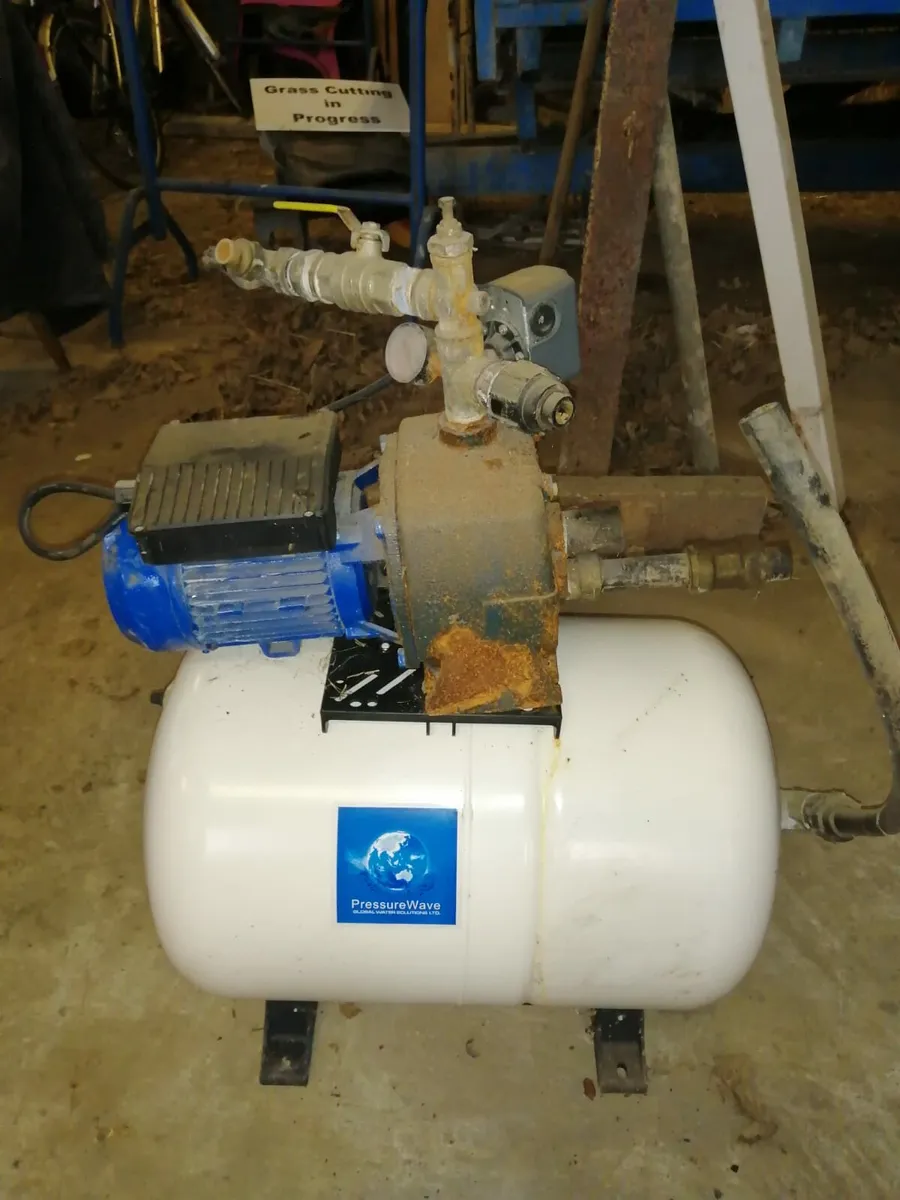 Water pump - Image 1