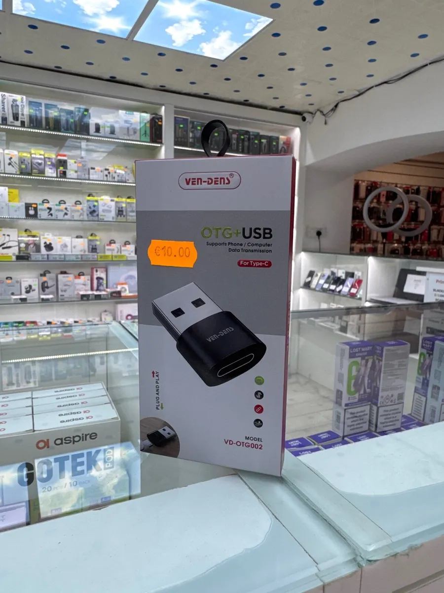 Female Type C to Male USB adapter