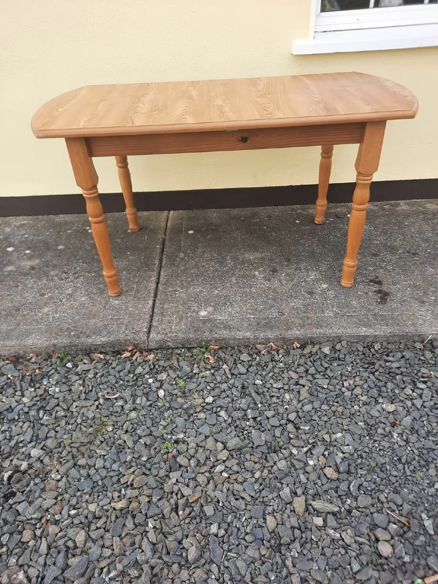 Kitchen table - Image 2