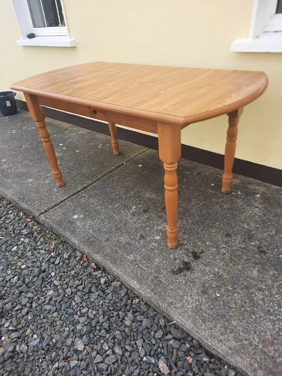 Kitchen table - Image 4