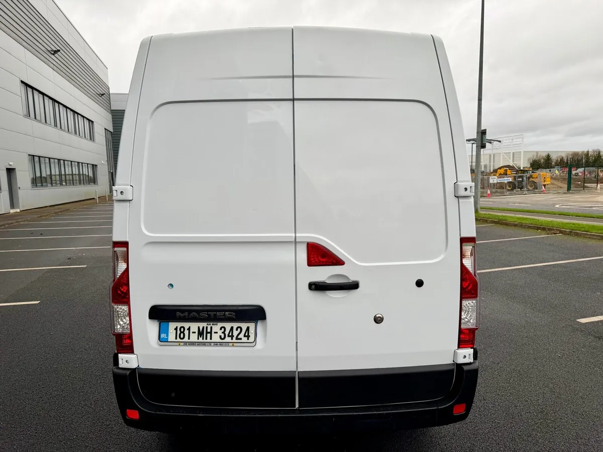 2018 Renault Master Very Low Mileage - Image 3