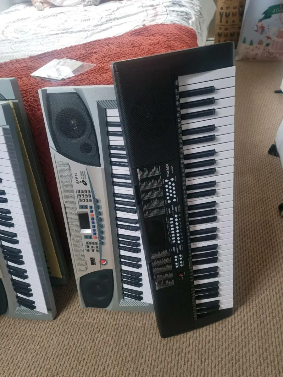 Piano keyboards - Image 1