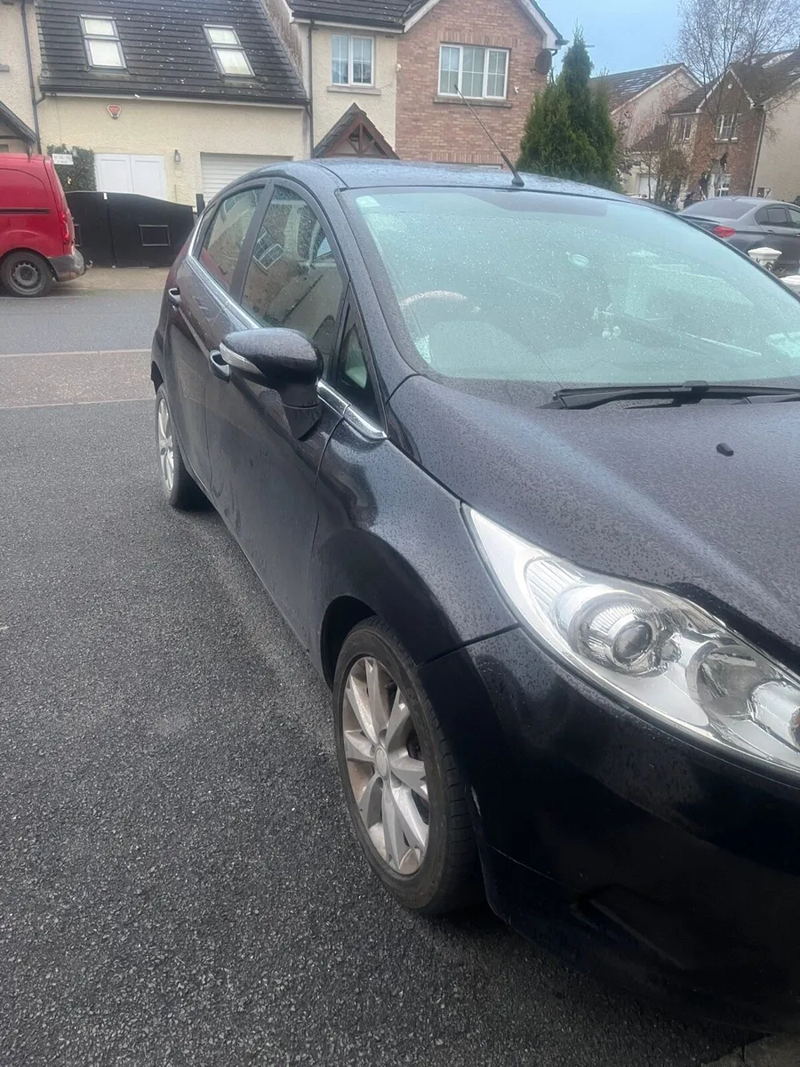 Ford fiesta 2010 Automatic 1.4 petrol - Image 3