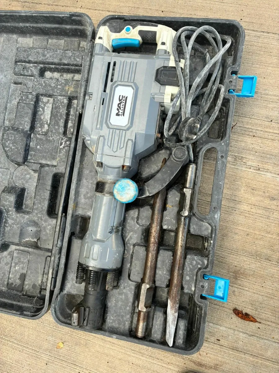 Mac Allister 1700W 220-240V Breaker - Image 1