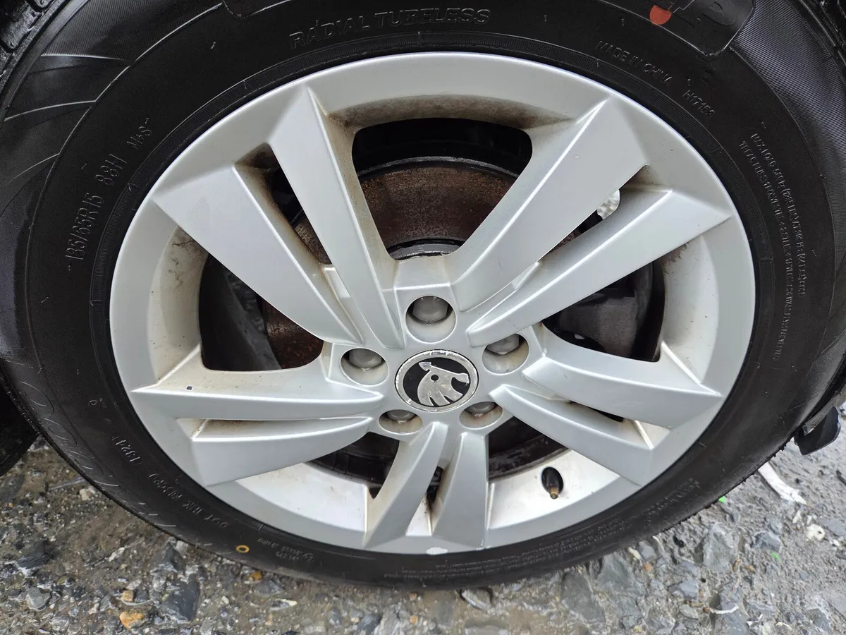 Alloy Wheel set 15" 2019 Skoda Fabia  185/65/15 - Image 3