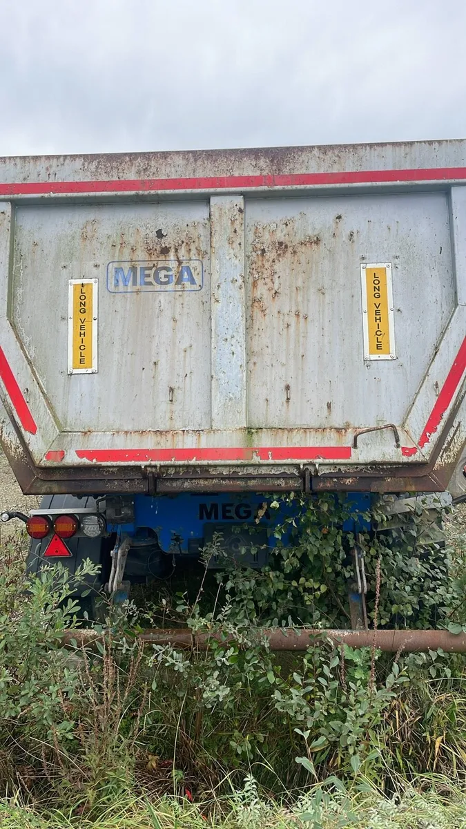 Tipping trailer - Image 2