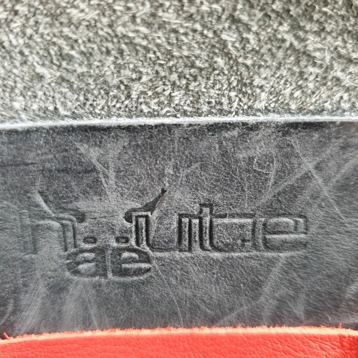 Handmade men's leather messenger bag - Image 4