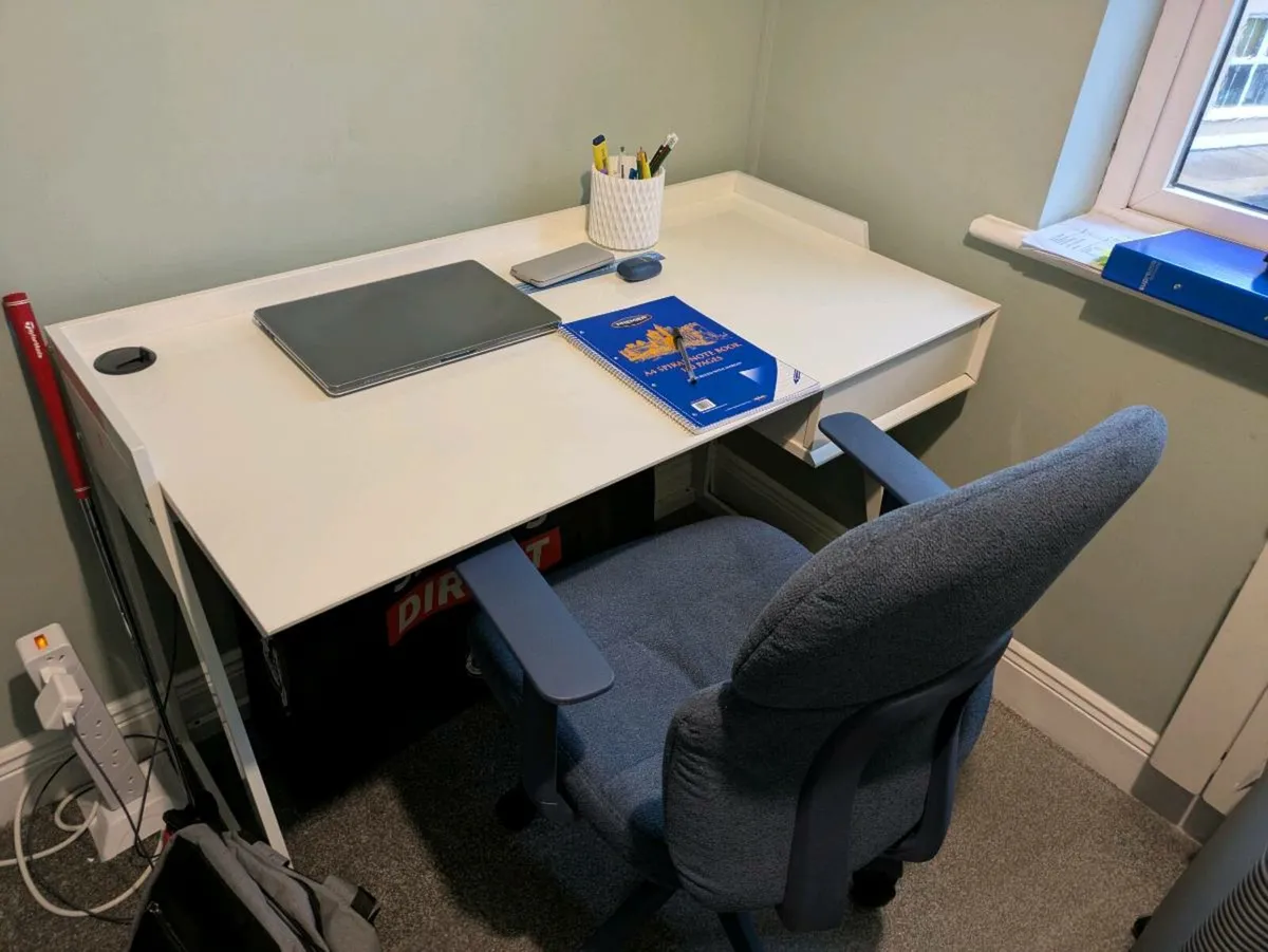 Office desk and chair