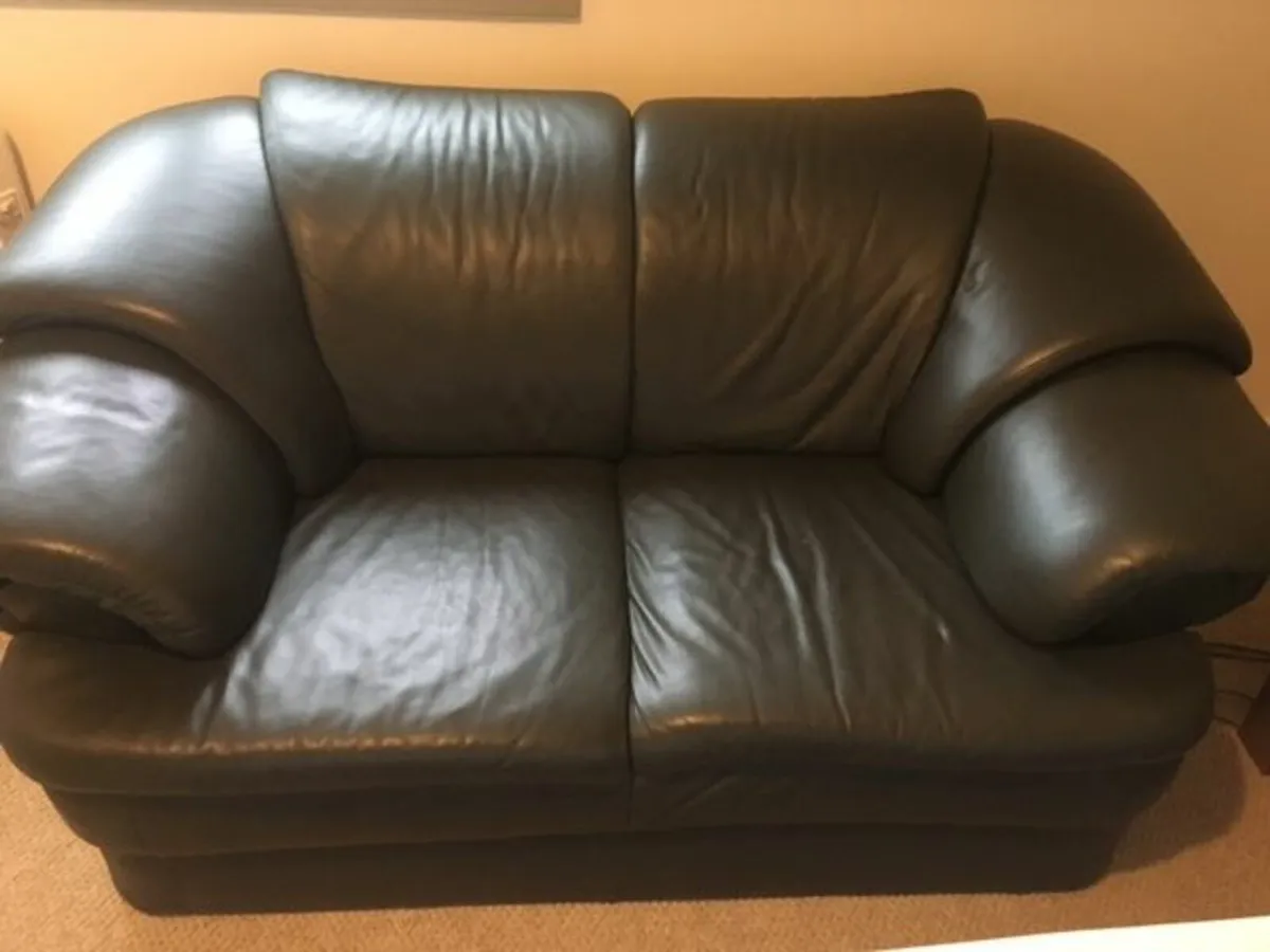 4 Couches for sale - Image 4