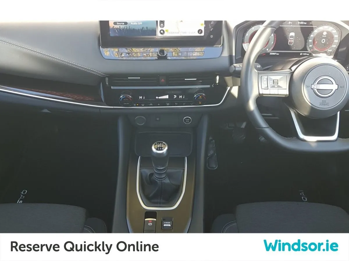 Nissan QASHQAI 1.3 PET Mild Hybrid SV Premium  3 - Image 4