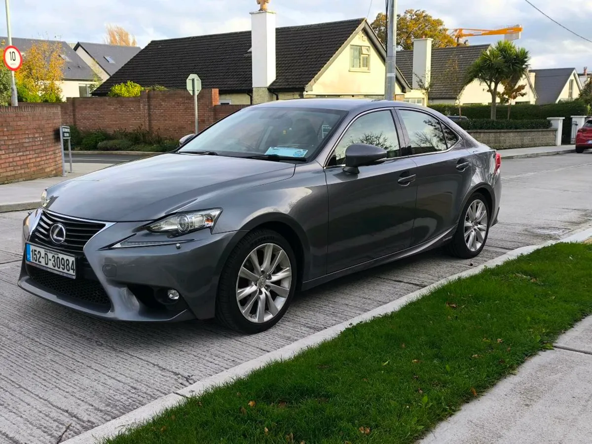2015 LEXUS IS300H EXECUTIVE HYBRID - Image 3