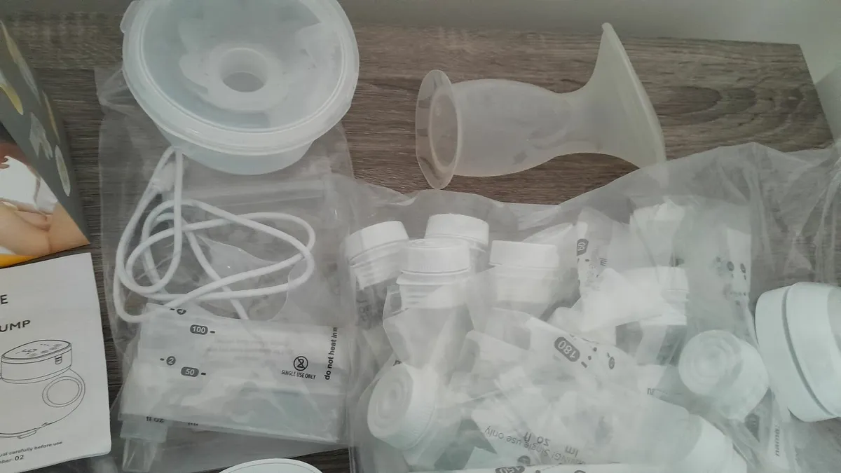 Breast pumps ×3 - Image 2