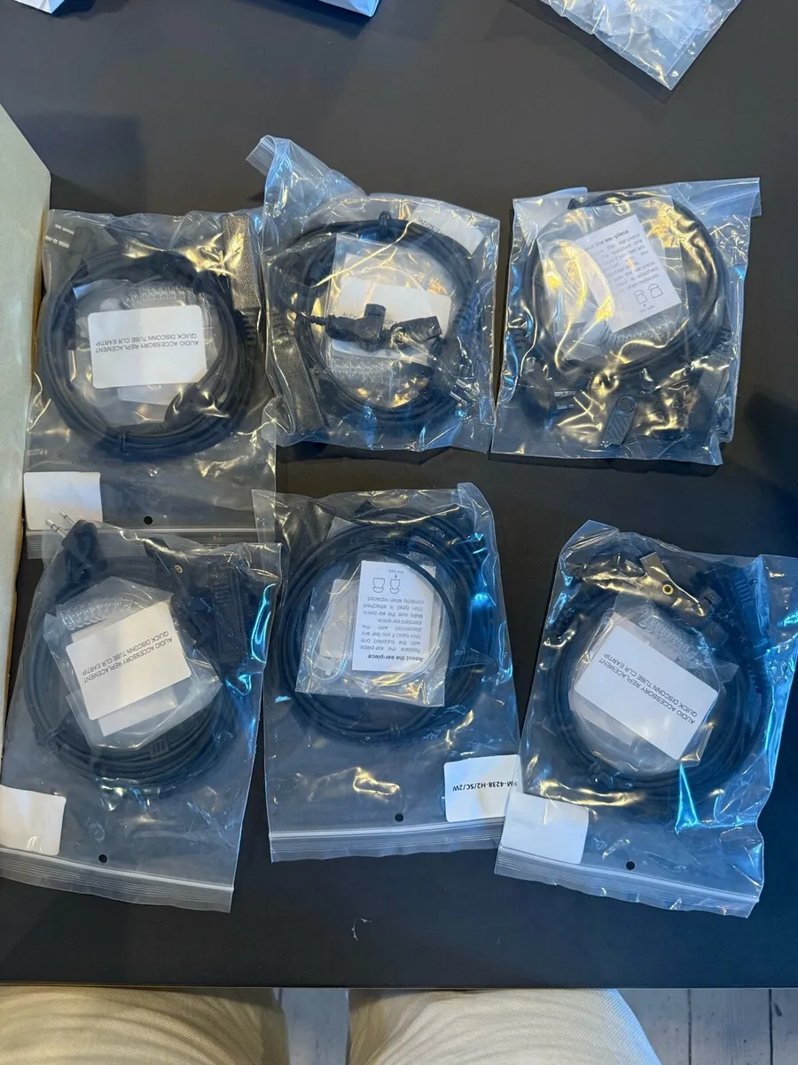 Hytera Digital Handheld Radios X 7 - Image 3