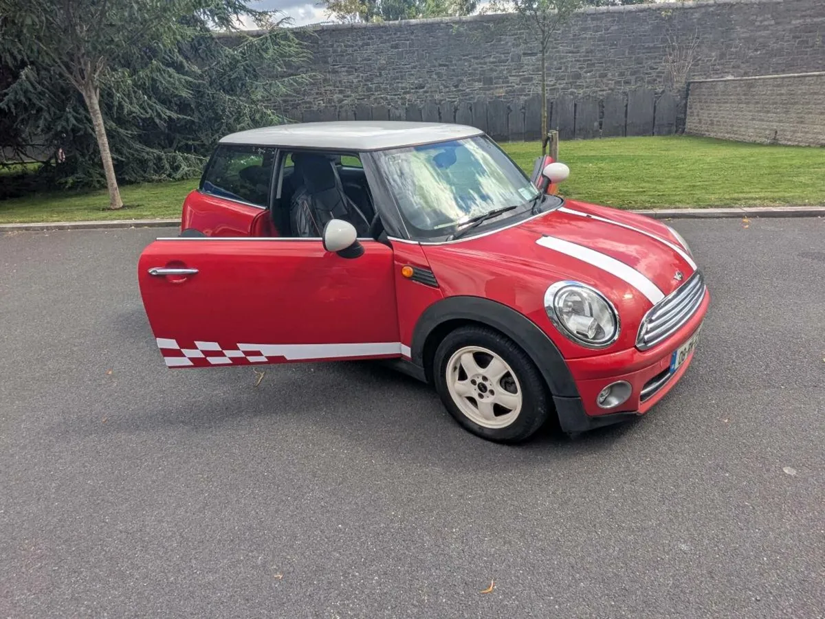 Mini Cooper - Image 2