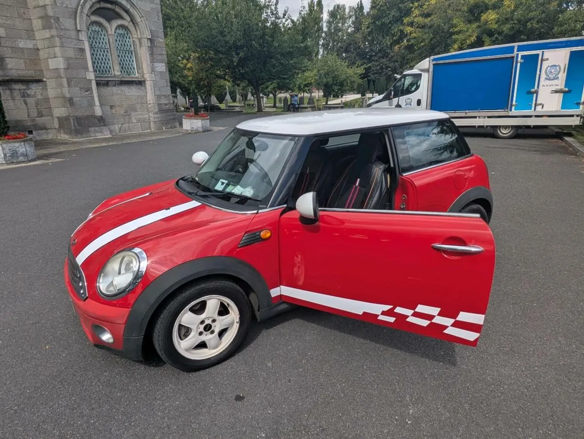 Mini Cooper - Image 4