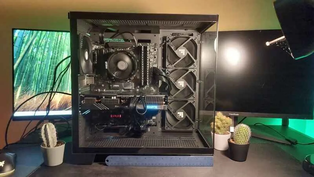 Gaming Pc Rx 7600 Xt Ryzen 5 3600 16gb Ram 1.5 Tb Ssd Storage - Image 1