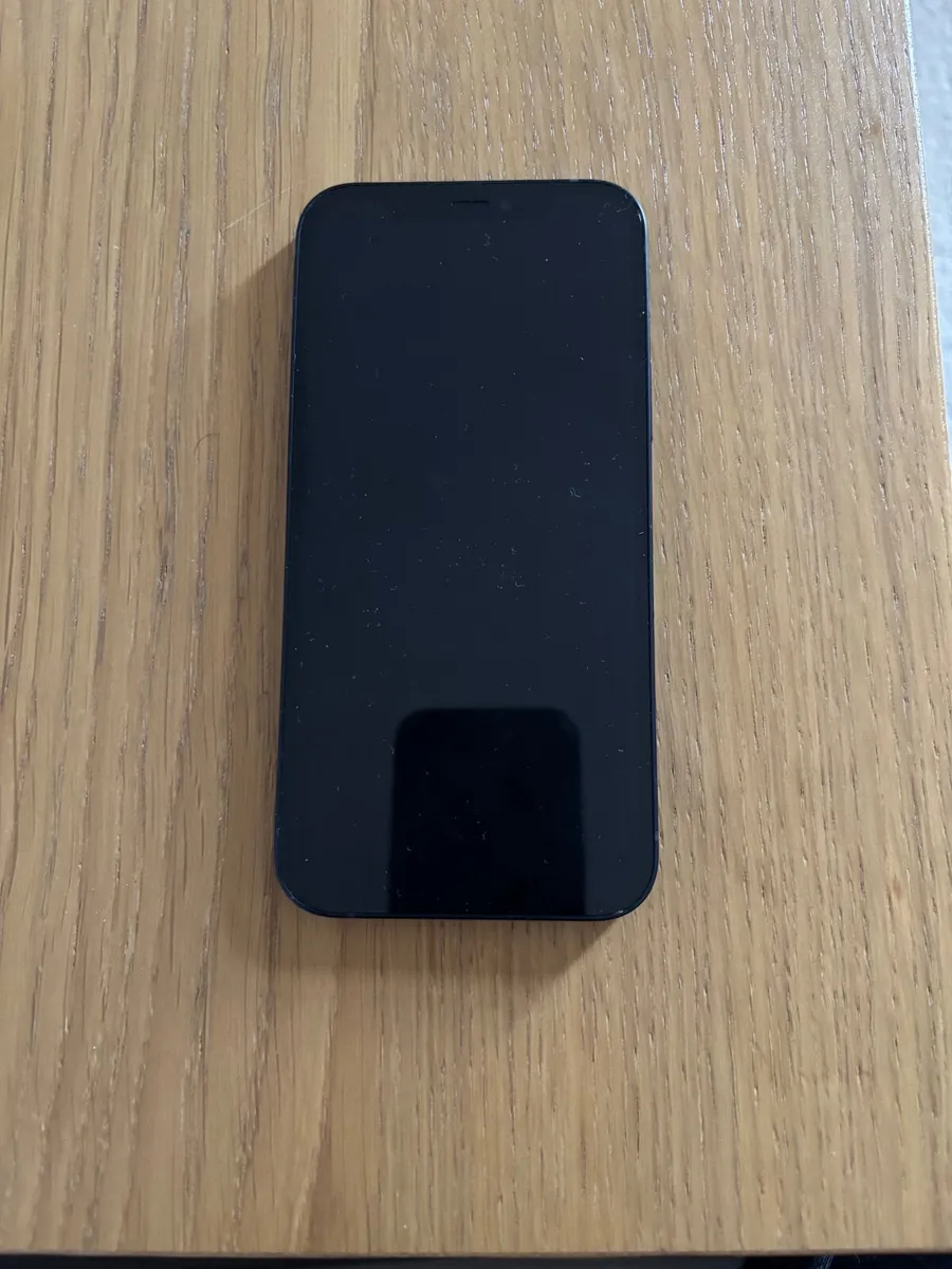 iPhone 12 - 64GB - Black - Image 2