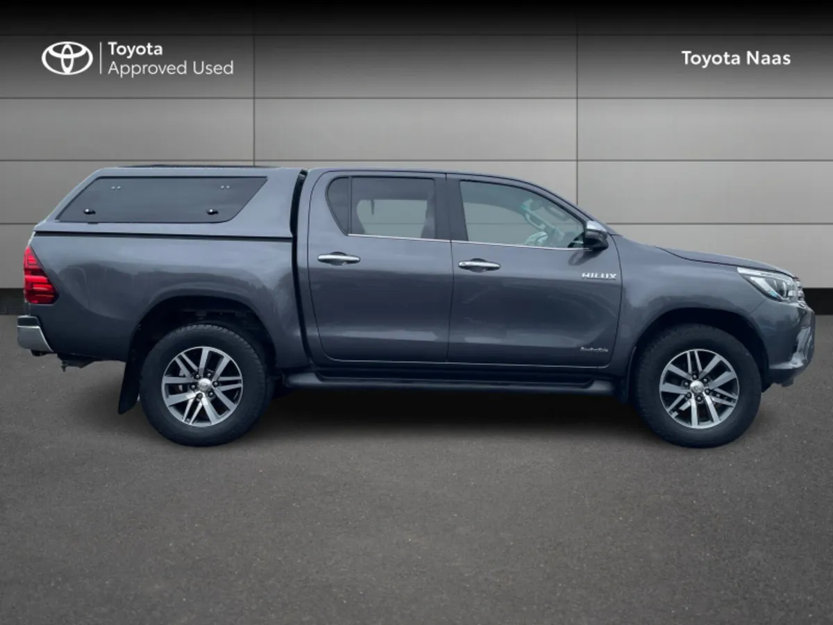 Toyota Hilux INVINCIBLE 4WD D-4D DCB E6 4 DOHC - Image 3