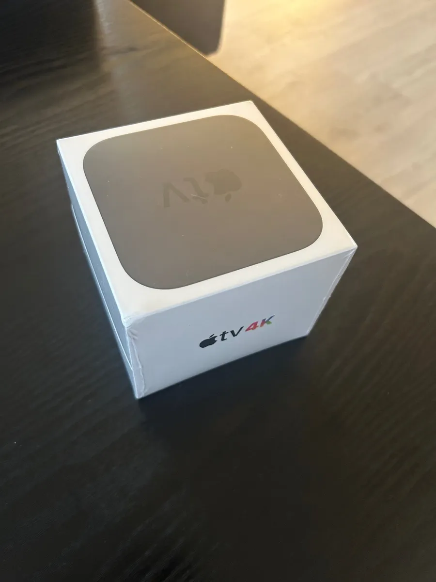 New Apple TV 4K HDR 32GB p/n MJ9N3B/A