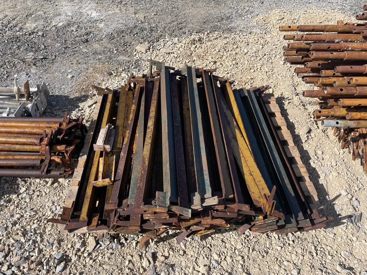 Scaffolding for sale - Image 3