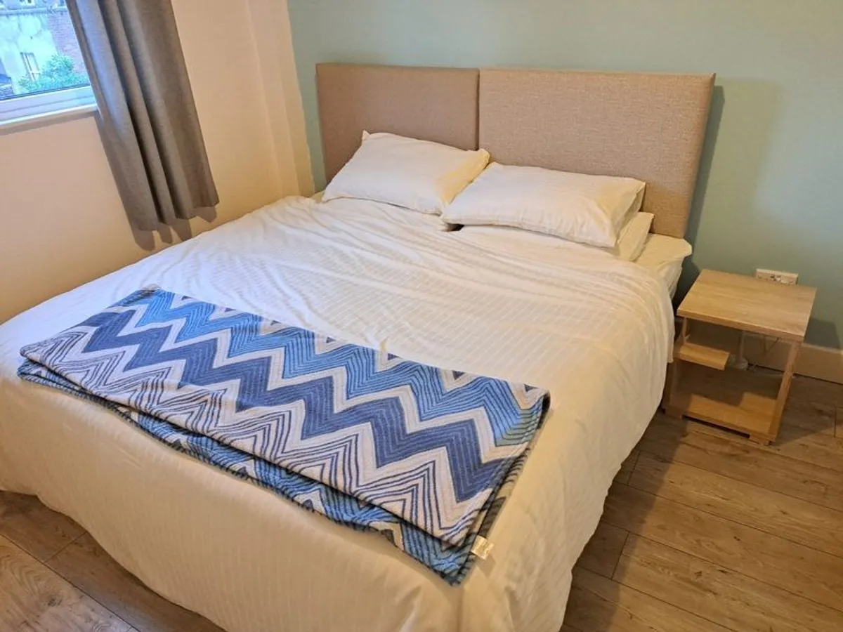 Furniture lot - Image 2