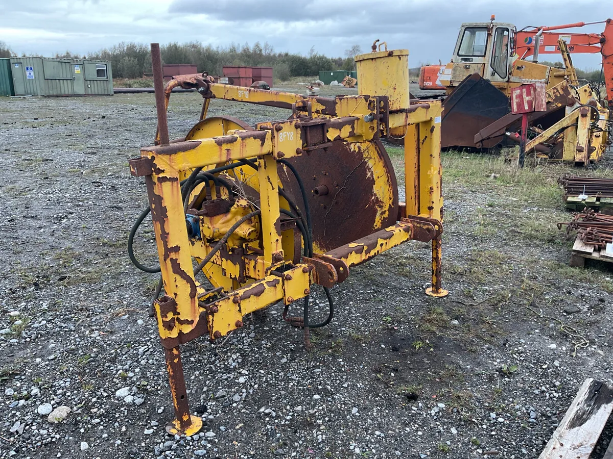 Machine Mounted Cable Drum Roller For Auction - Image 1