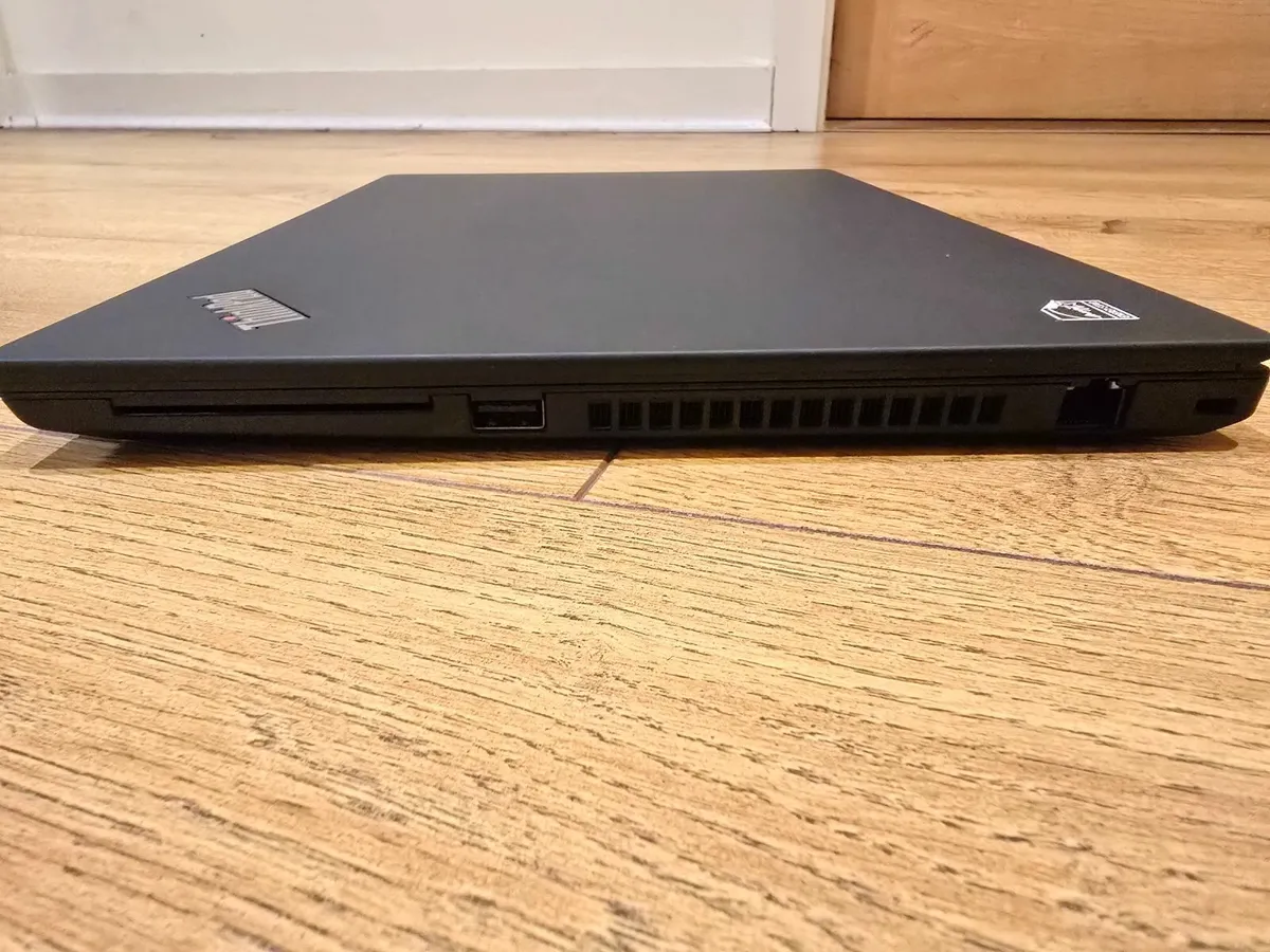 Lenovo ThinkPad P14 - Image 3