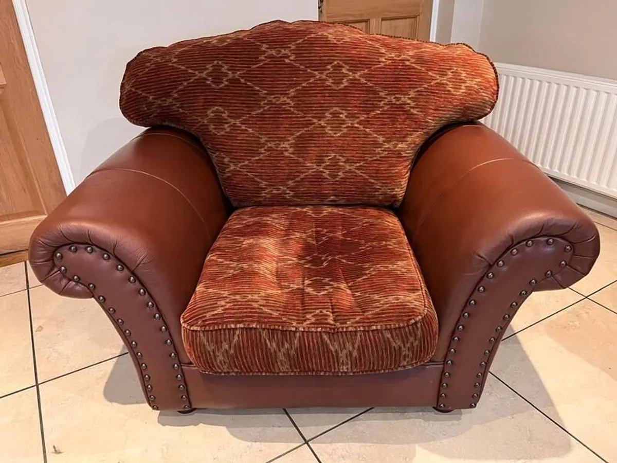 Three, one and one suite - Image 2