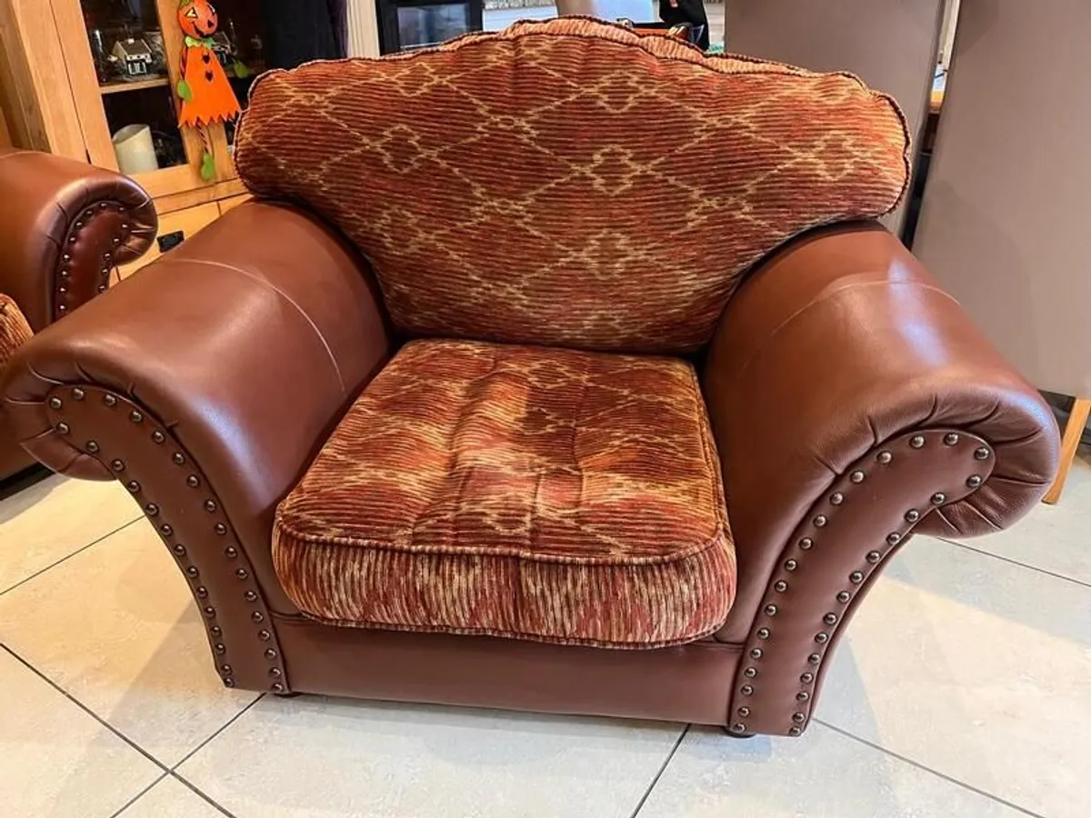 Three, one and one suite - Image 3