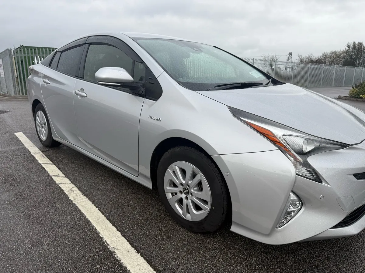 Toyota Prius - Image 2