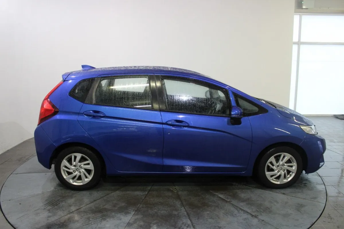 Honda Jazz 1.3 I-vtec SE CVT Auto - Image 3