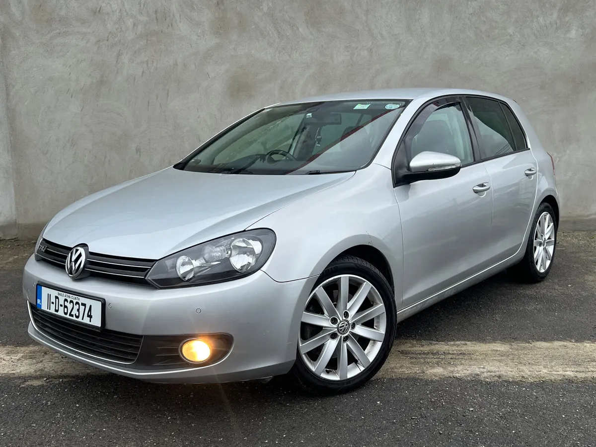 Volkswagen Golf 1.4 TSI Highline Auto - Image 1