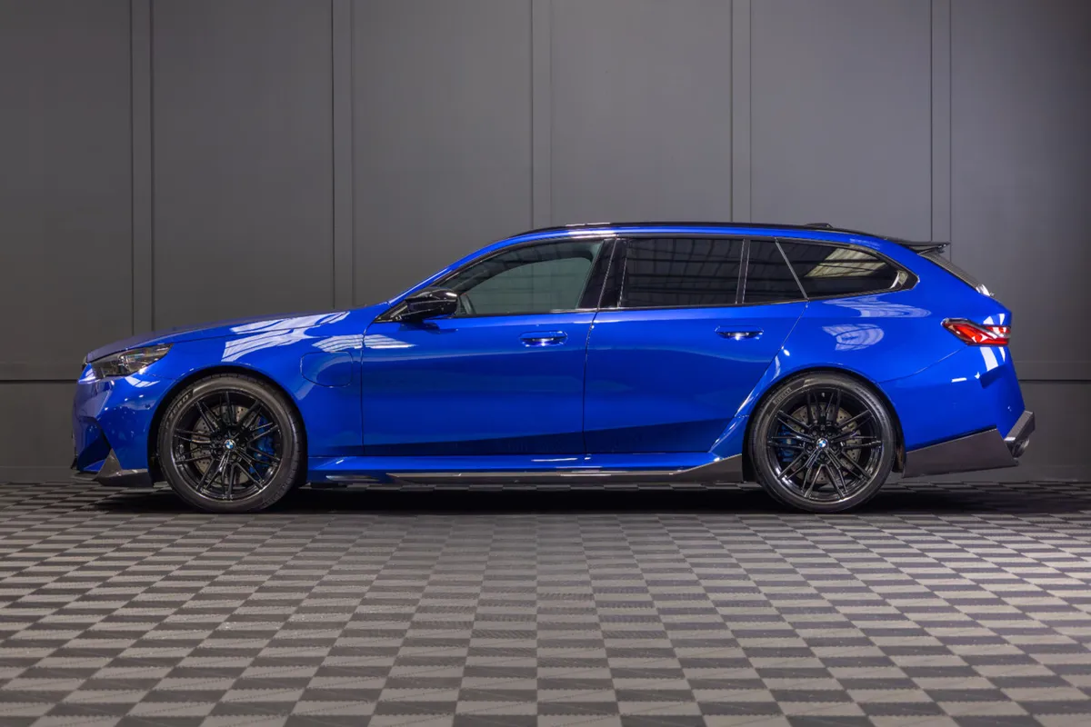 2025 BMW M5 Touring (G99) - Image 3