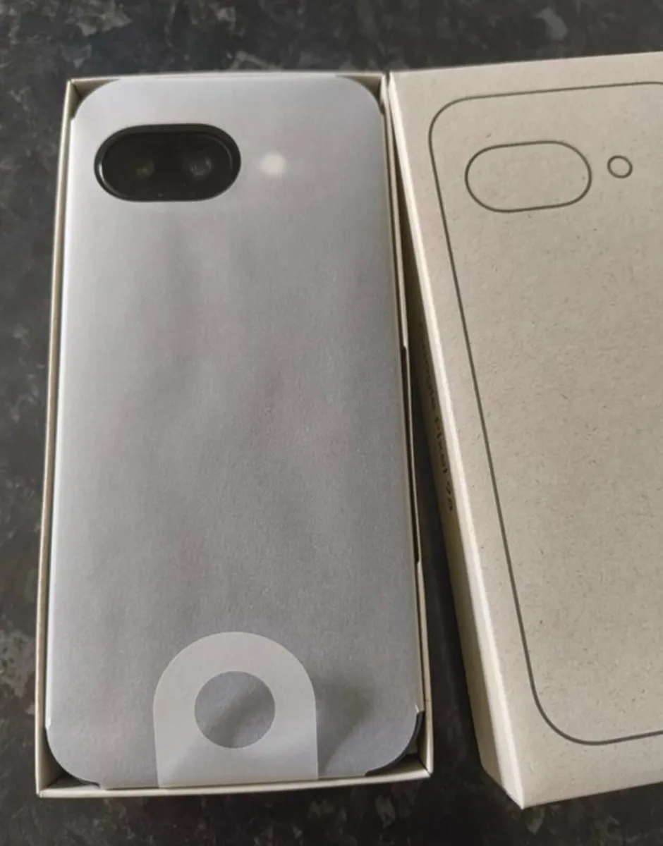 Google Pixel 9a With Extras - Image 4