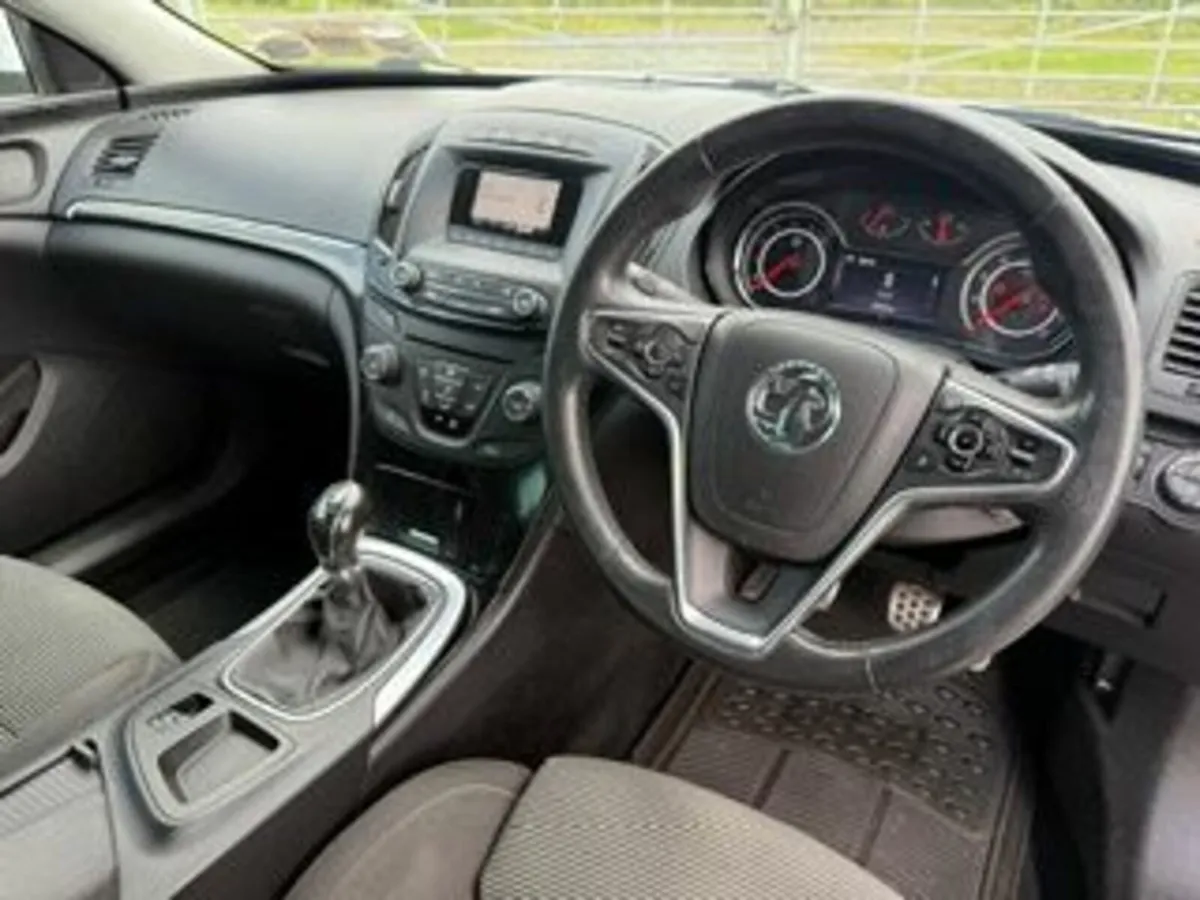 Vauxhall Insignia 2016 - Image 2