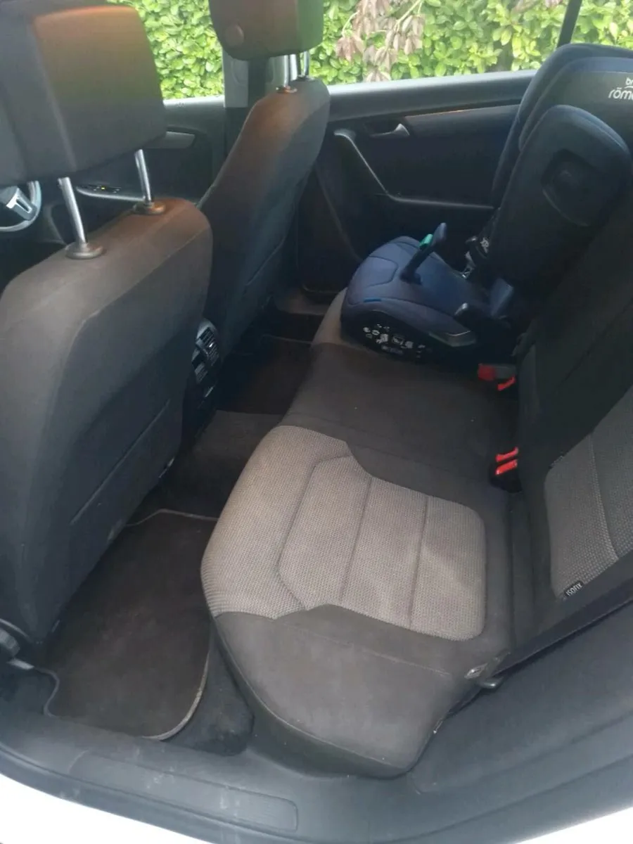 VW Passat - Image 4