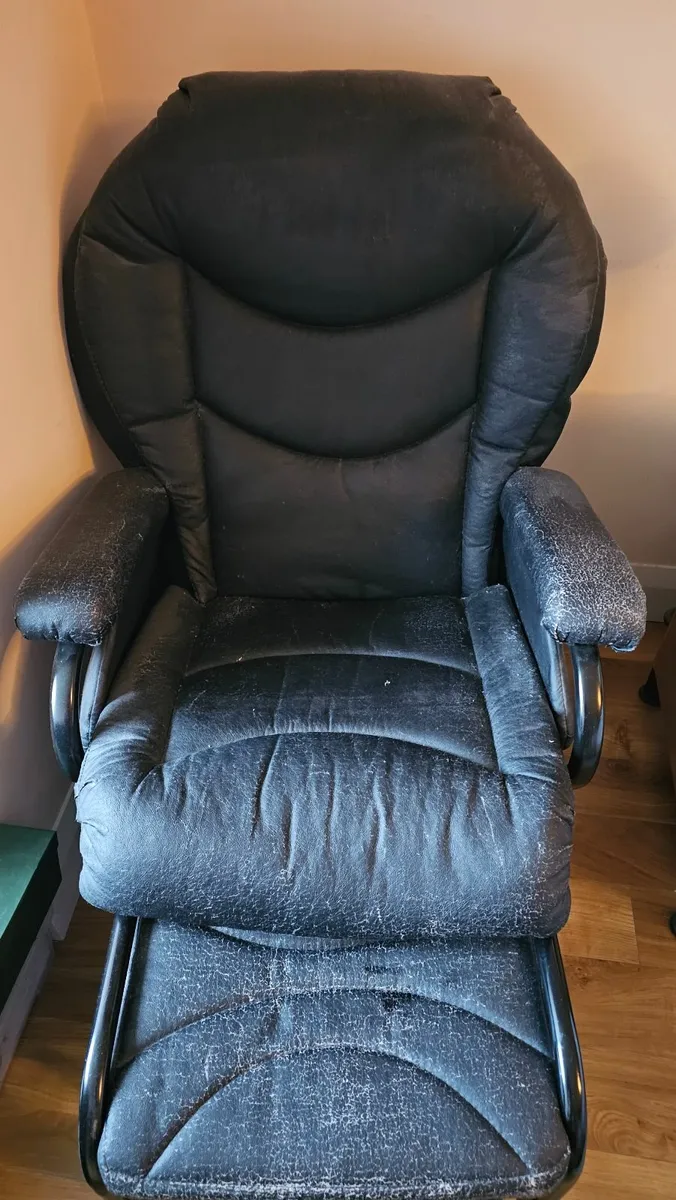 Swivel armchair & footrest - Image 2