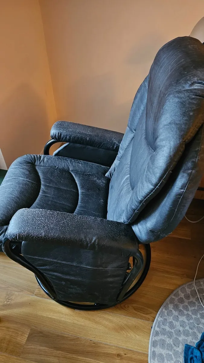 Swivel armchair & footrest - Image 4