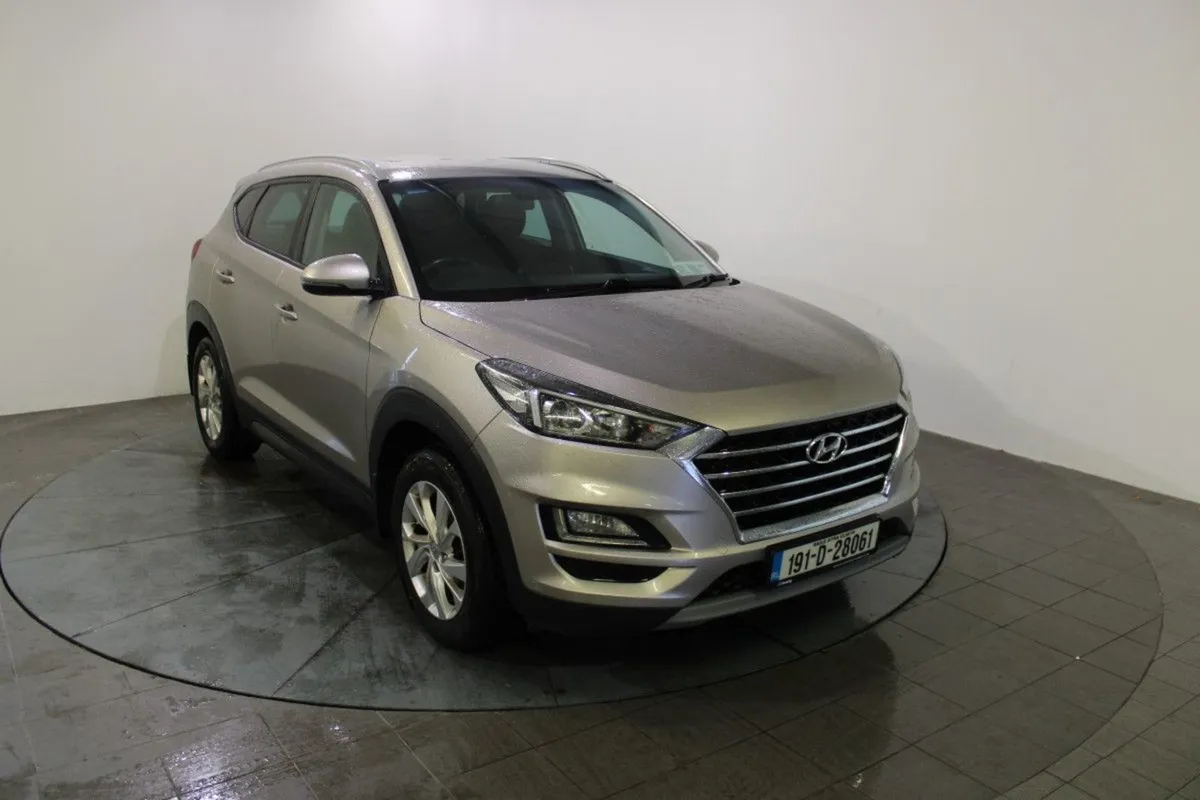 Hyundai Tucson 2WD Executive 1.6dsl - Image 1