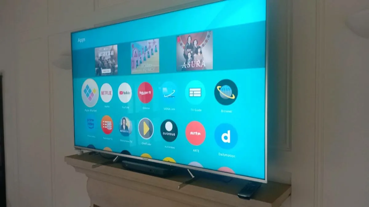 58 inch Panasonic Smart TV - Image 2