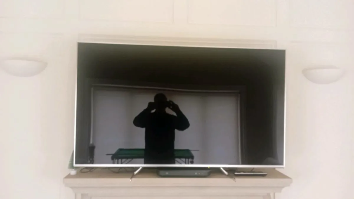 58 inch Panasonic Smart TV - Image 4