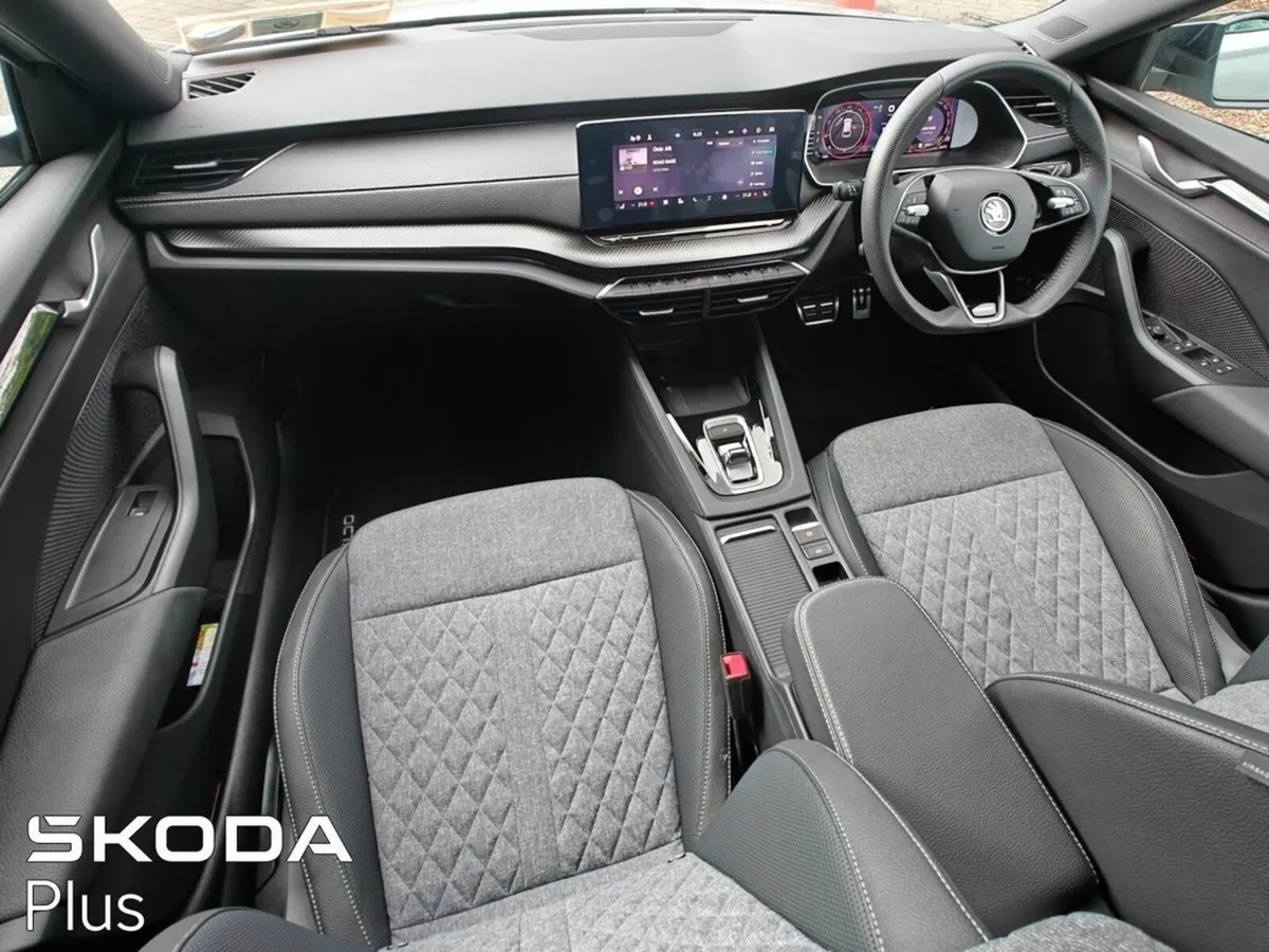 Skoda Octavia (72) Combi Sportline DSG 150HP 2.0TD - Image 4