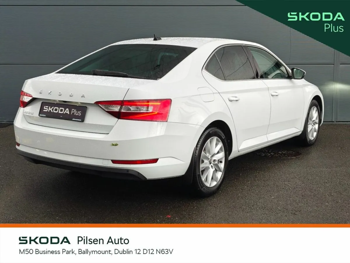 Skoda Superb (48) AUTO Ambition  2.0TD DSG 150HP - Image 3