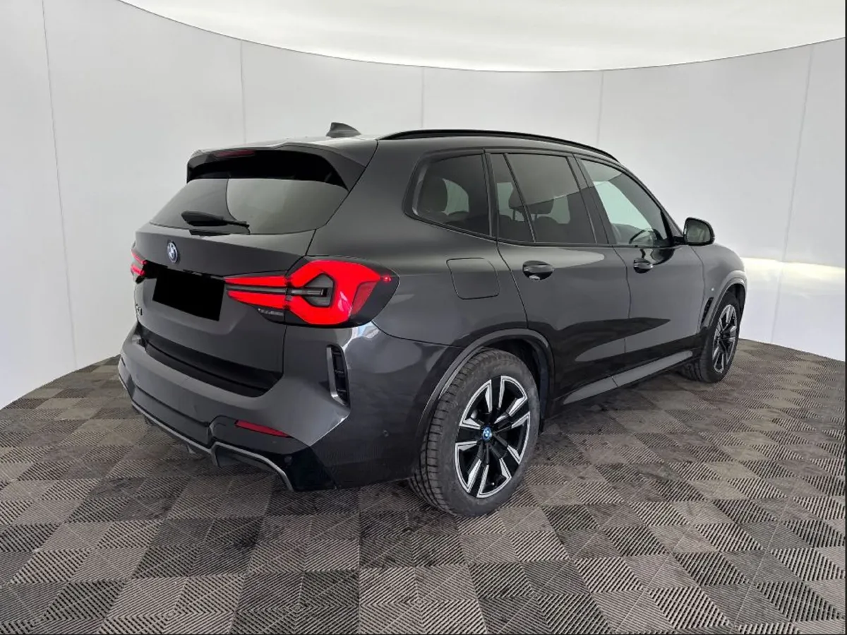 BMW iX3 M SPORT 80KwH BATTERY // CREAM LEATHER - Image 3