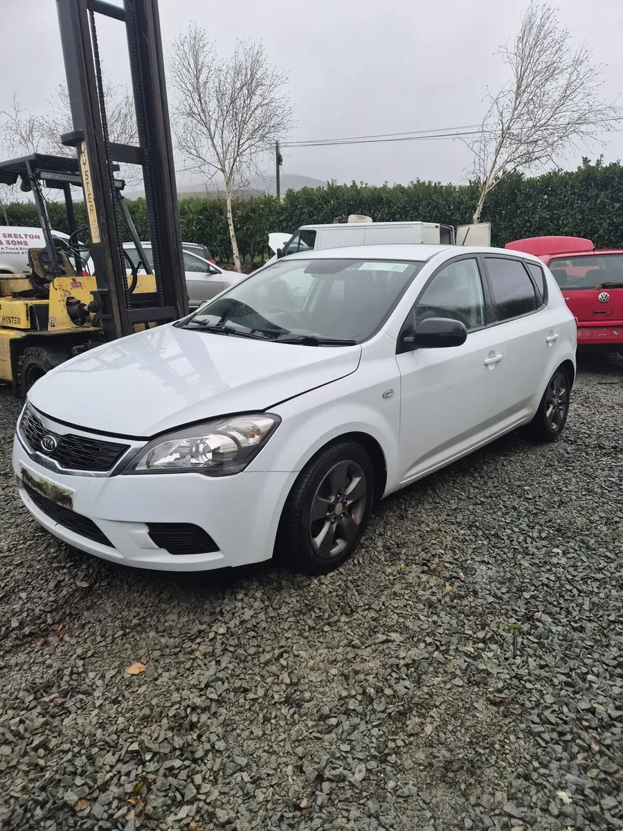 Kia Ceed - Breaking only - Image 1