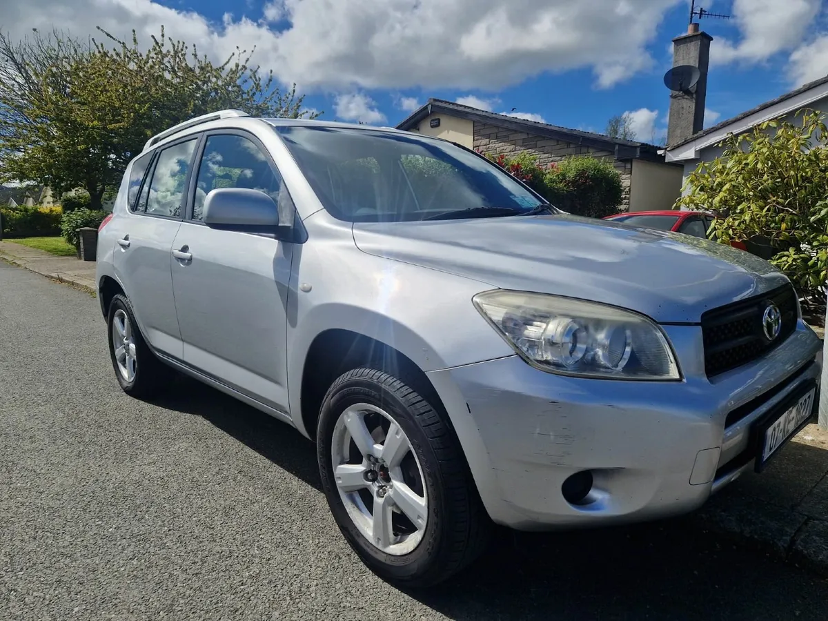 Toyota RAV4 2007 - Image 2